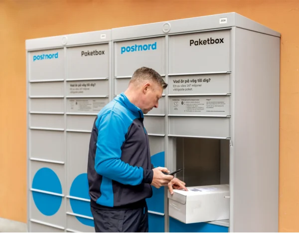 Paketbox postnord i Utopia